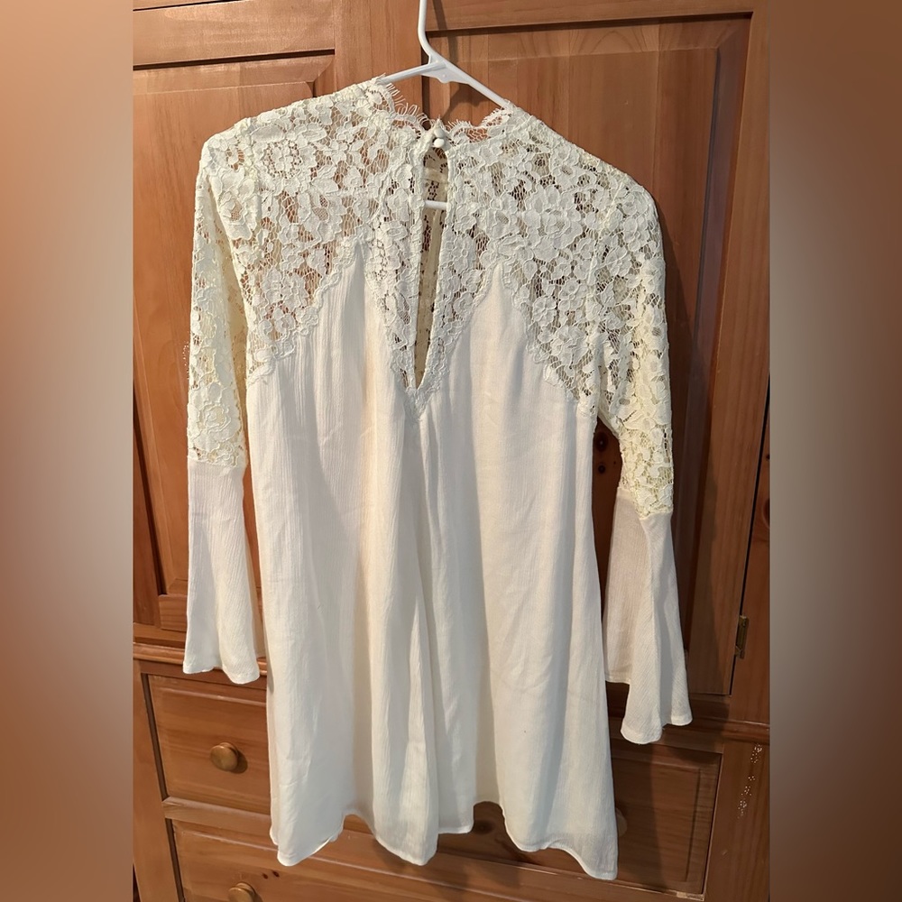 En Crème Dress Size Small